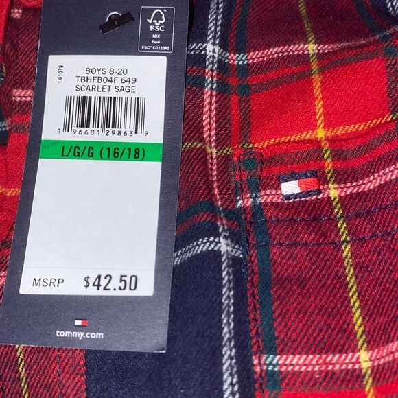 NWT Tommy Hilfiger Boys Plaid Cotton Red Long Sleeve Button Down Shirt Large - Picture 5 of 6